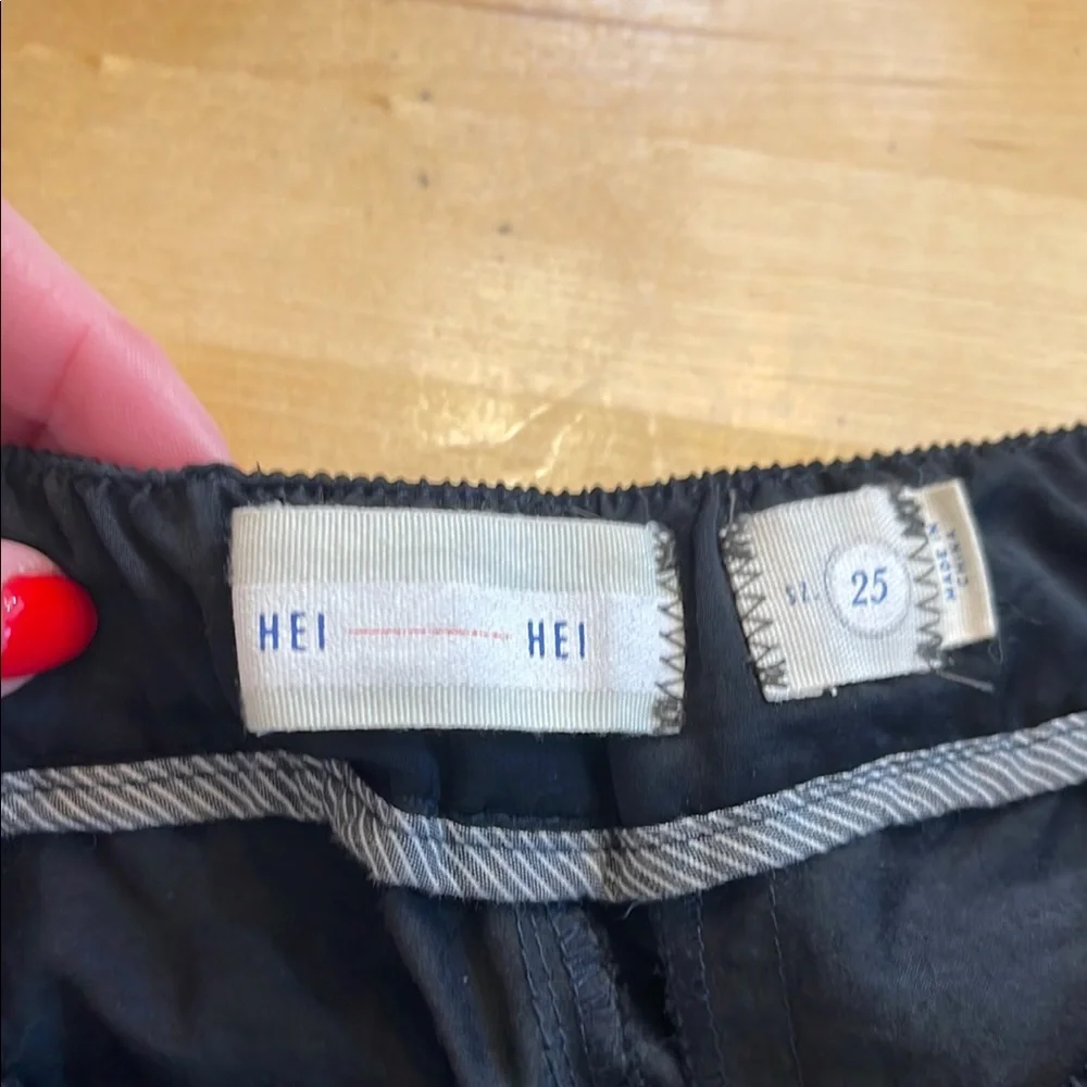 Anthropologie hei black